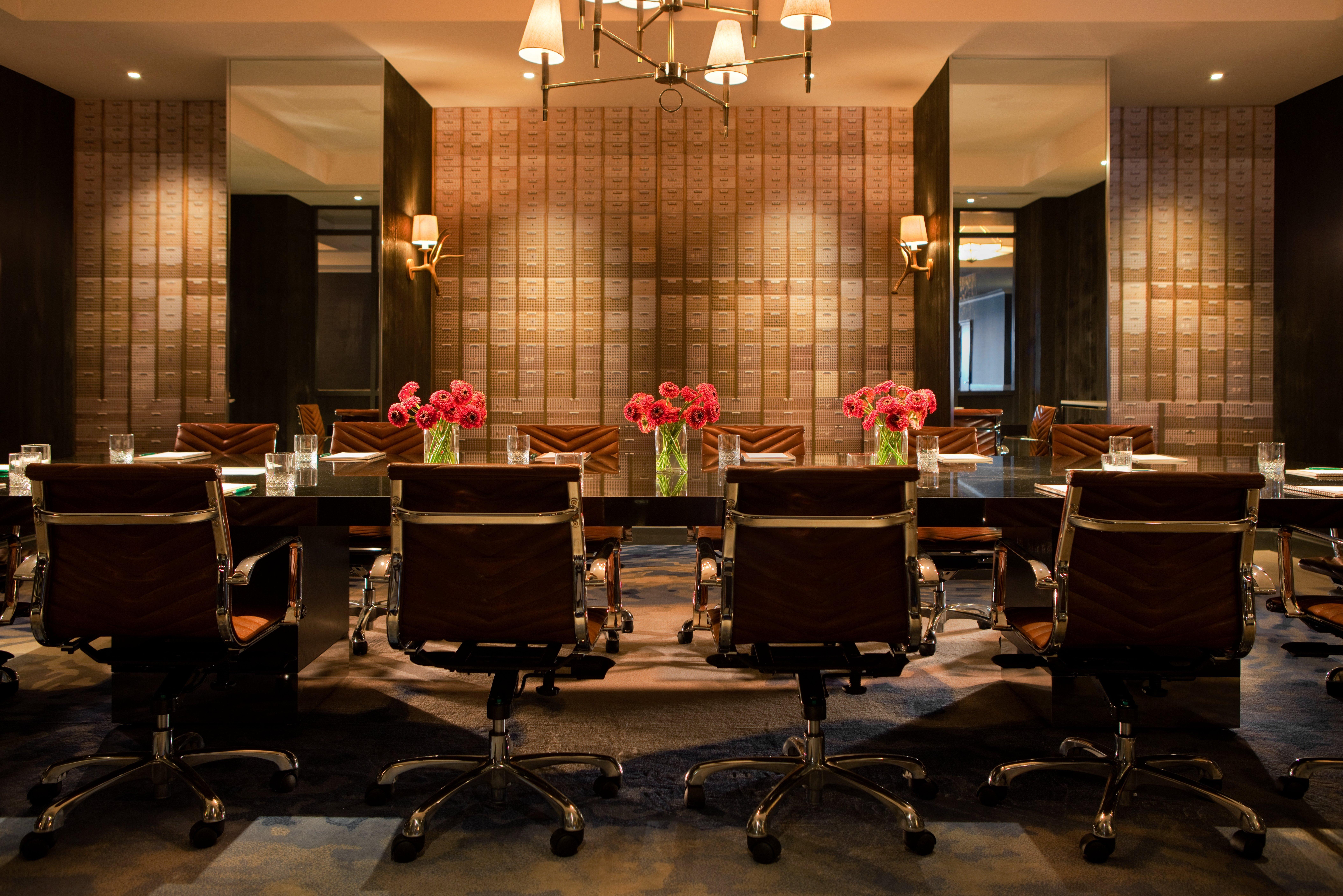 Hotel Kimpton Cardinal By Ihg