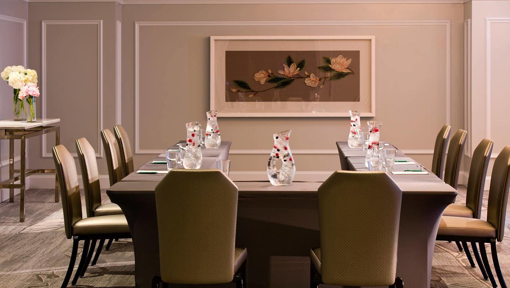 Hotel Kimpton Cardinal By Ihg